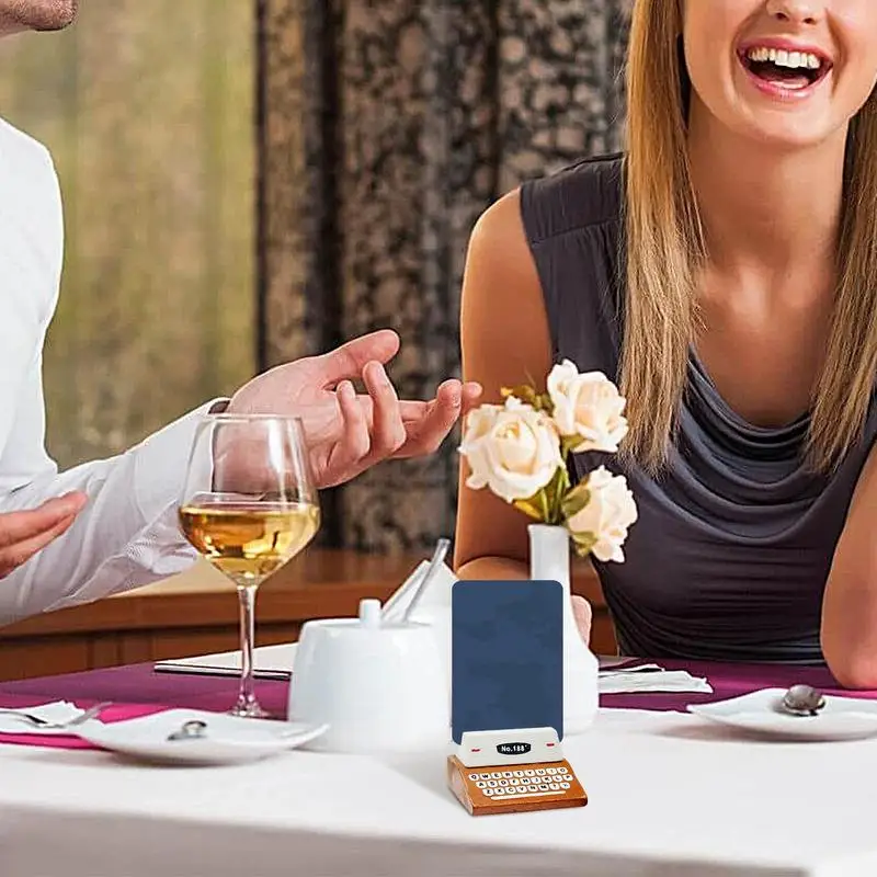 ผู้ถือบัตรสําหรับนามบัตรสไตล์วินเทจเครื่องพิมพ์จําลองธุรกิจการ์ดOrganizerทนทานขนาดกะทัดรัดนามบัตร