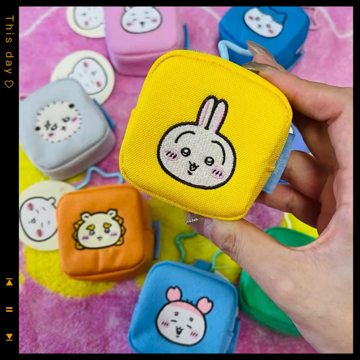 

chiikawa anime peripherals square coin purse cartoon Hachi Usaki embroidered headphone bag keychain bag organizer