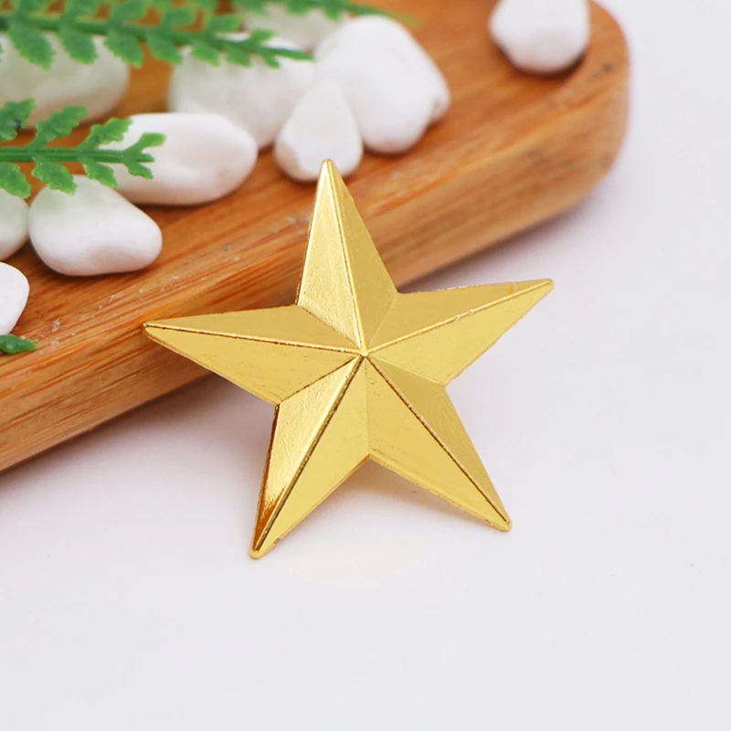 Exquisite Star Brooch Pin Five-Pointed Star Badge Lapel Pins Brooches Badges Stars Scarf Brooch Pin for Women Teens