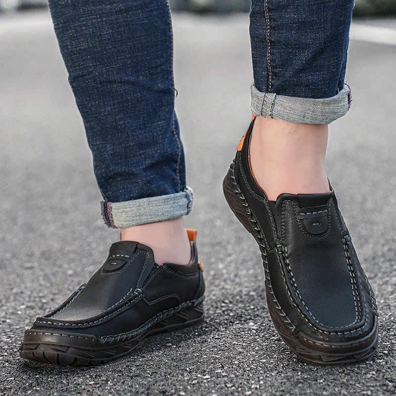 Sapatos de couro feitos à mão para homens, sapato redondo, estilo confortável e versátil, loafer de negócios e lazer ao ar livre