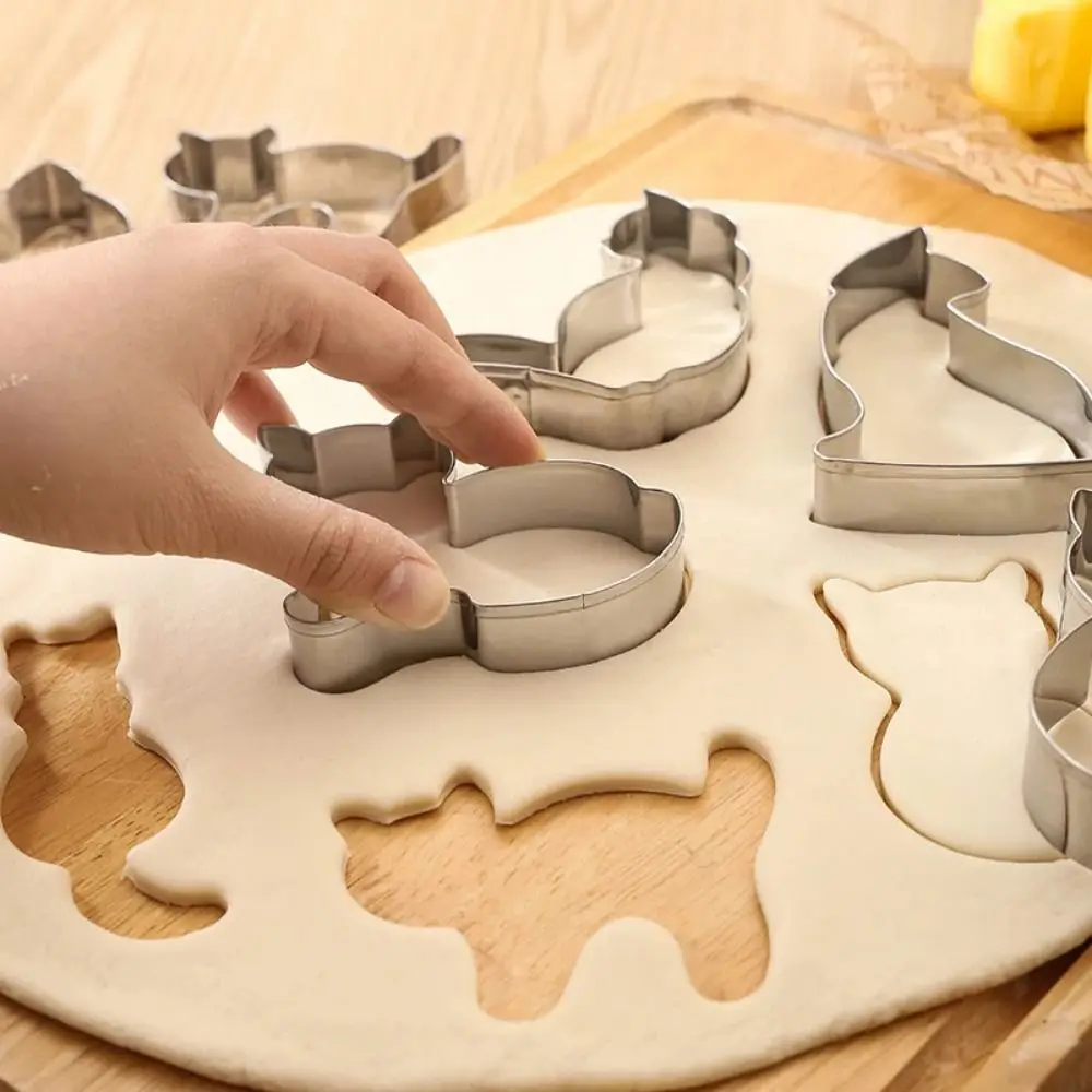 9 stks/set Creatieve Cartoon Bakvorm Leuke Kat Vormige DIY Leuke Biscuit Mold Roestvrij Staal Glad Oppervlak Fruit Snijvormen