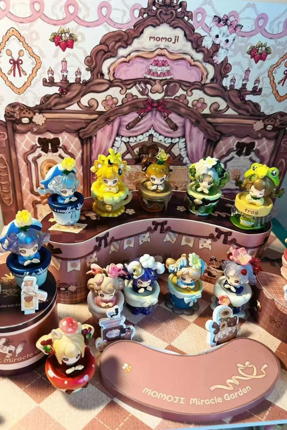 

Sweet Emily a Momo Miracle Garden Series Blind Box Cute Momo Mystery Box Collectible Toys Model Ornament Childrens Surprise Gift