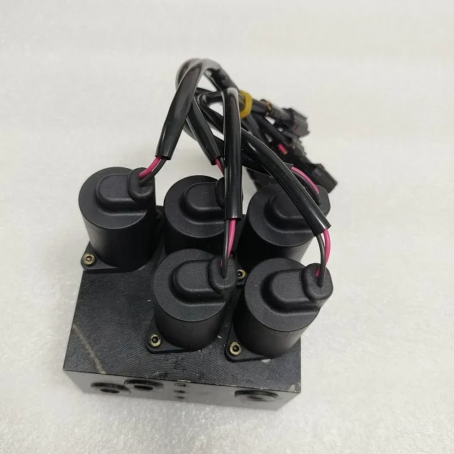 

LL001140 Excavator SH200-5 SH210-5 SH240-5 Solenoid Valve Assy