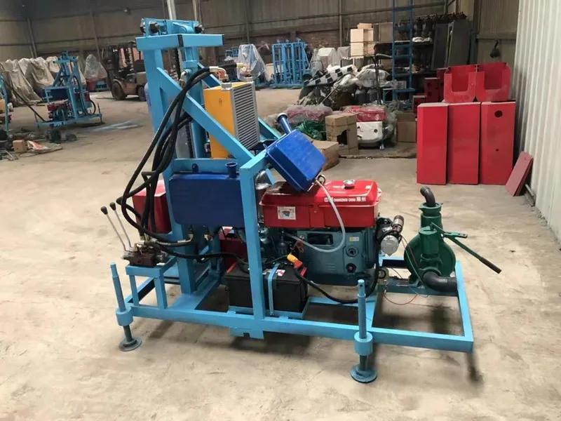 Taladro de pozo de agua diésel montado en remolque, diseño remolcable portátil de 100 m de profundidad para un fácil transporte con SUV