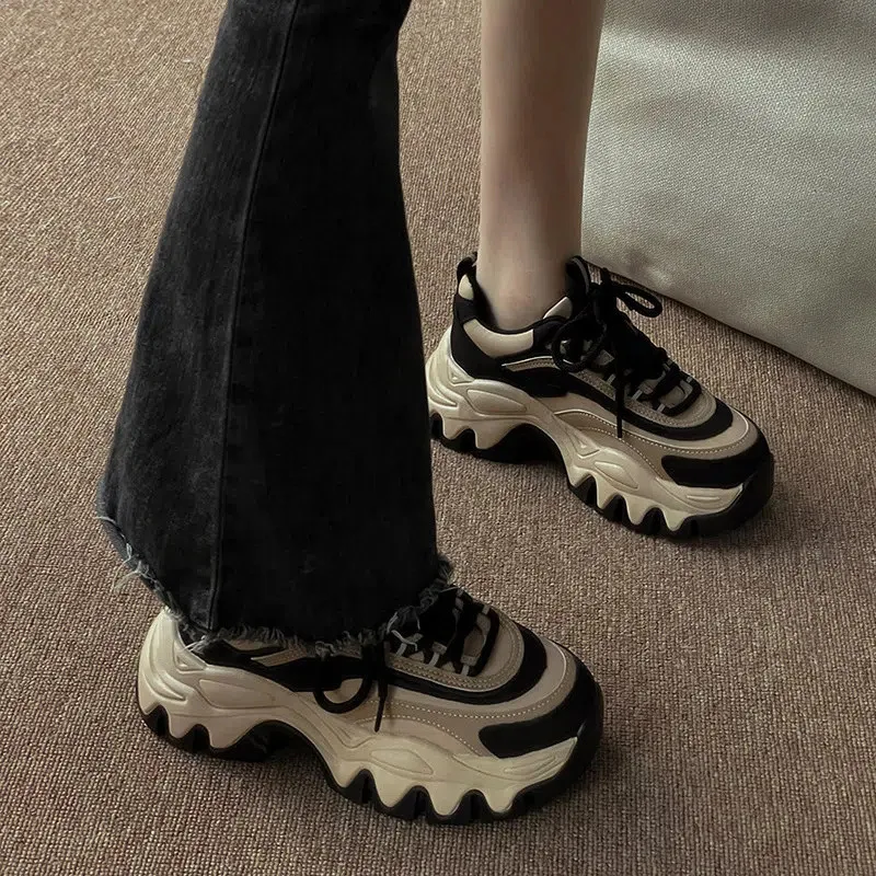 

new Spring Women Casual White Shoes Fashion Height Increasing Thick Bottom Platform Leather Woman Chunky Sneakers zapatos mujer