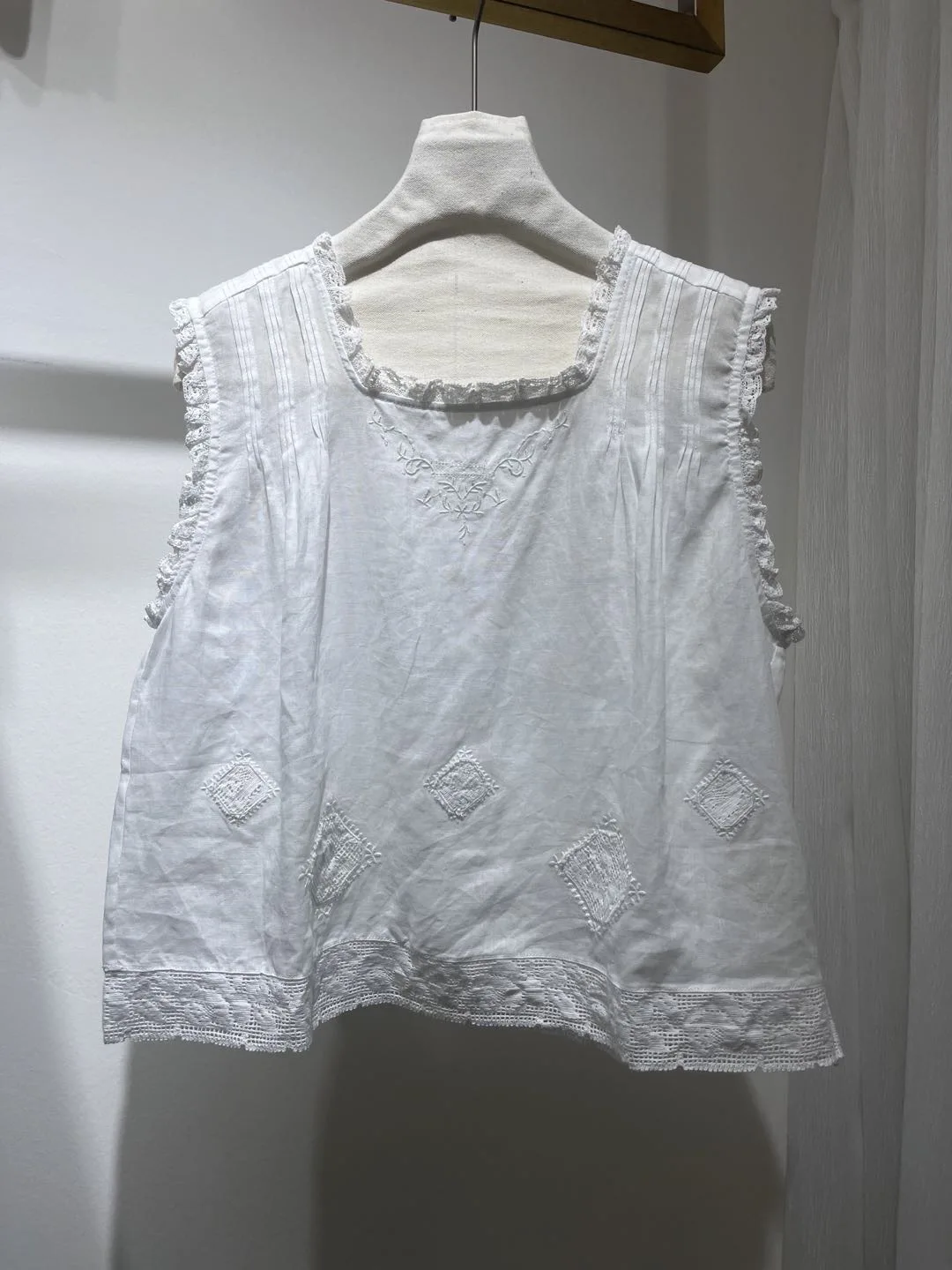 Women Embroidery Patchwork Vest Solid Color Square Collar Sleeveless Casual Ramie Tank Top