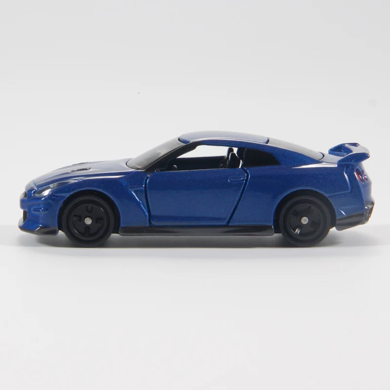 Takara Tomy Tomica 1/62 Mini Diecast Alloy Model Car Toys Metal Sports Vehicles NISSAN GT -R Gifts for Teenagers #23