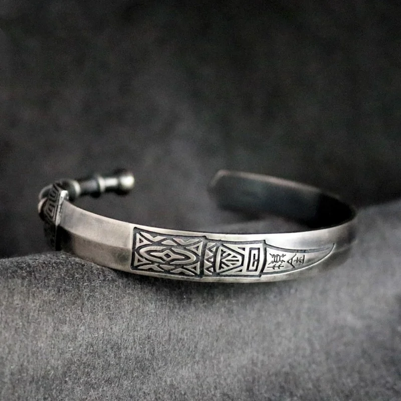 Retro Thai Silver Bangle Men's Jewelry Individualized Mysterious Totem Lines Bangle Male Open Size Hand Accessories