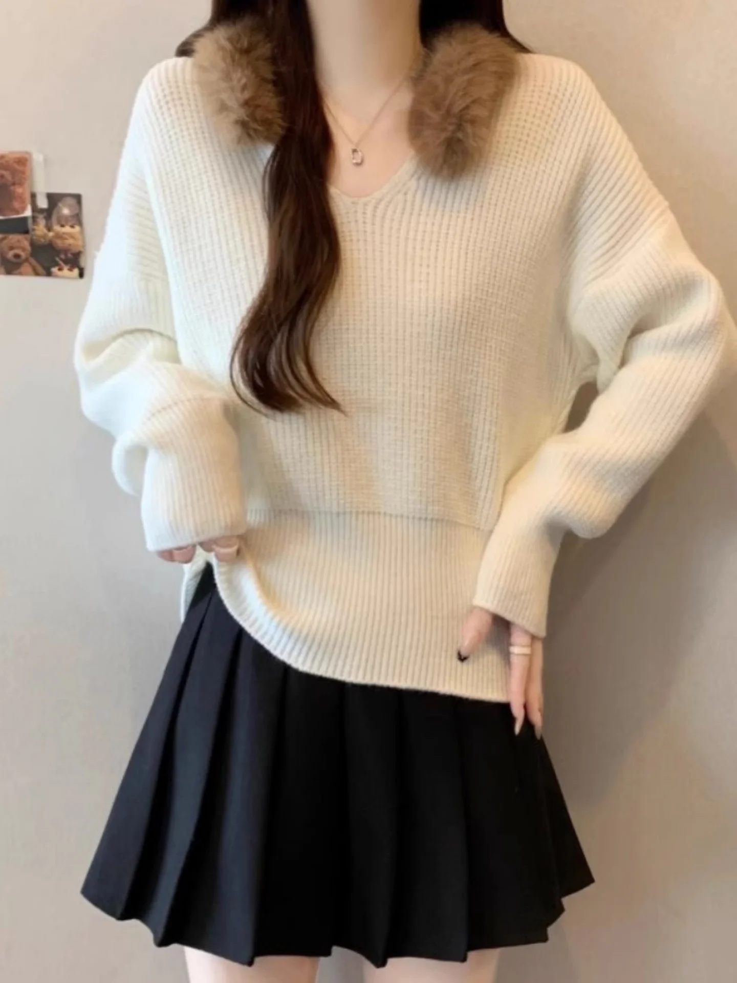 

Утепленный вязаный свитер с длинными рукавами и V-образным вырезом для женщин, осенне-зимний, модный, больших размеров, повседневный, комфортный, мягкий, стандартного кроя, топ