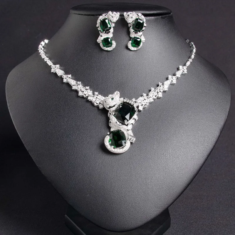 Designer Collection Style Necklace Earrings Inlay Cubic Zircon Black Patches Leopard Panther Pendant Dinner Party Jewelry Sets