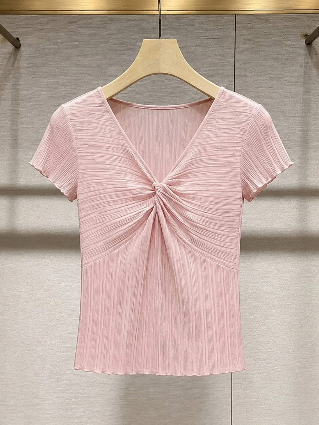 

Sweet Style V-Neck Knot Design Slim Fit Ice Silk Knitted T-Shirt Women's Summer Anti-Aging Quality Top Short Sleeve Knitwear