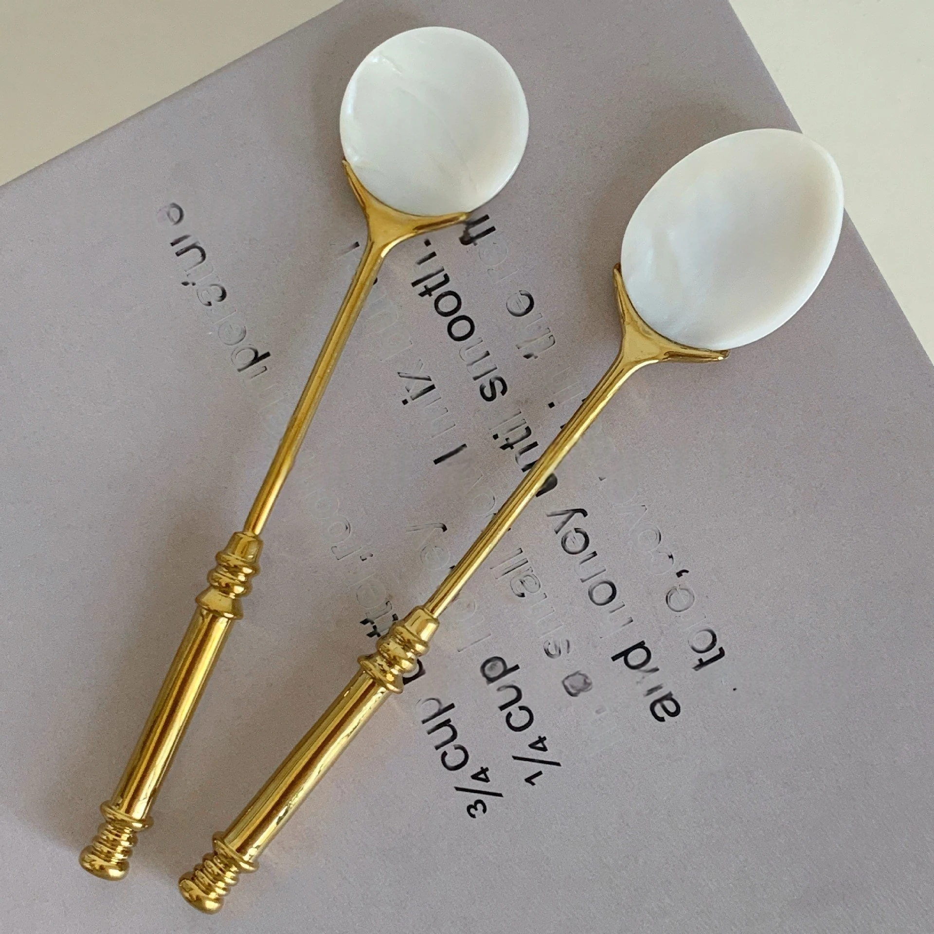 304 stainless steel natural shell butterfly shell tableware classic multi-color light luxury British retro tea mother shell fork