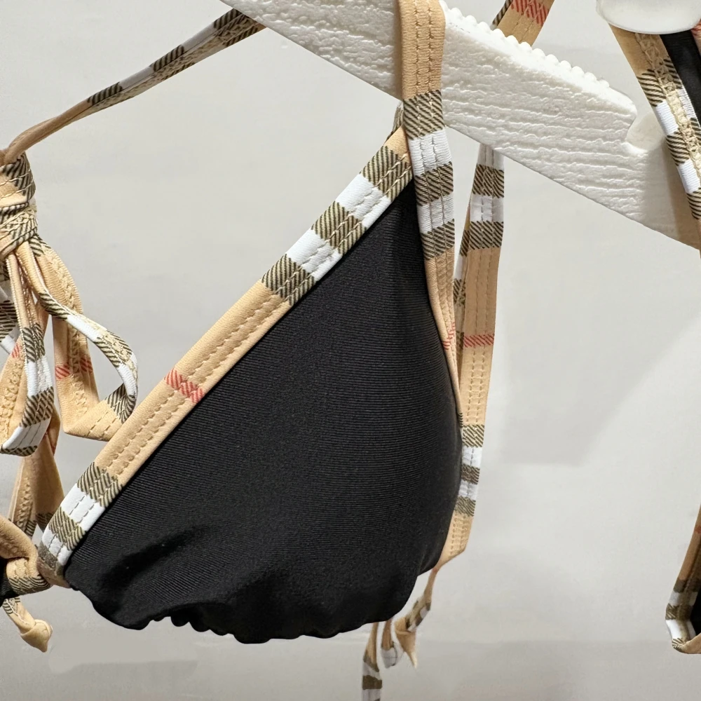 럭셔리 브랜드 디자인 섹시 블랙 프린트 비키니 2피스 세트 여성용 홀터 엘라스틱 끈 비키니 수영복 해변 의류 휴가 비치웨어