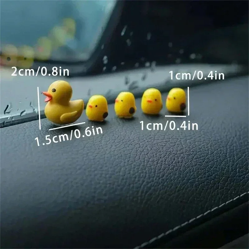 Cartoon character car rearview mirror decoration, cute center console decoration, air conditioning vent inside the car