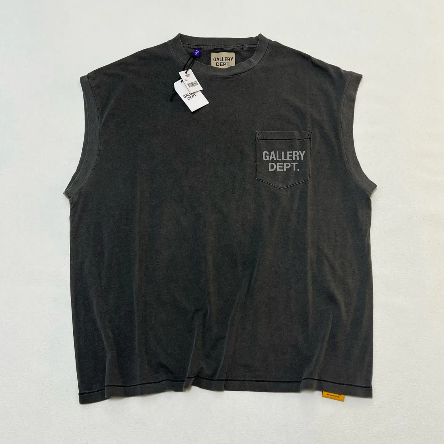 Gallery DEPT English Pocket Print Washing Water Old Sports Leisure Crew Neck Vest