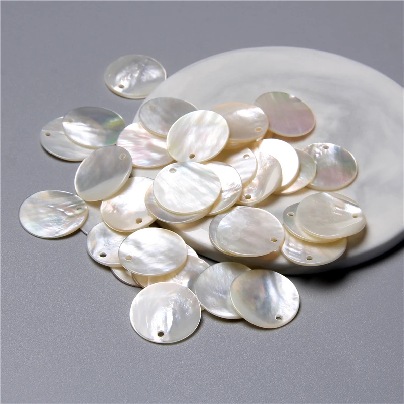 20mm Flat Round Natural Mother of Pearl Shell Bead Coin White Pearl Oyster Shell Charms for Jewelry Making Necklace Handmade DIY