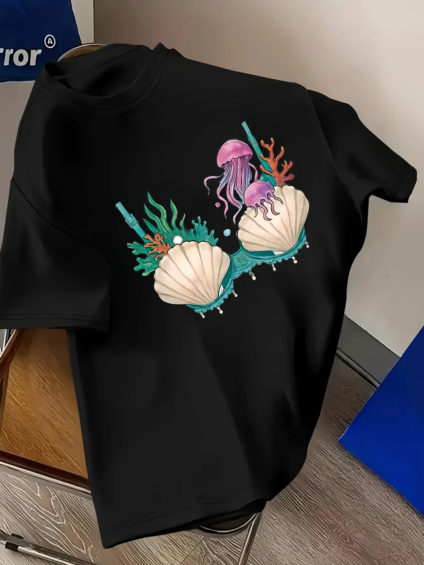 Ocean Themed Pattern, Shell Jellyfish Pattern Summer New Women's T-shirt Fashionable Printed T-shirt Elegant Women's Clothing