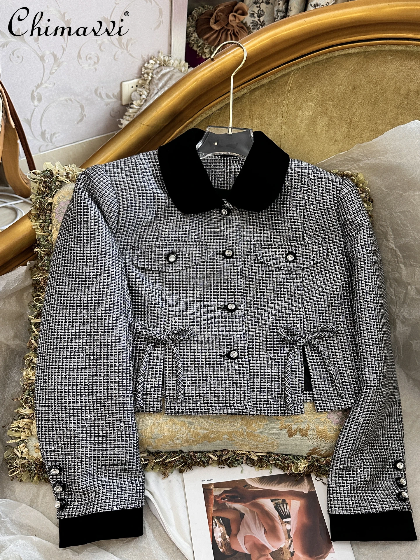 

2025 Autumn Clothes New High-End Exquisite Short Top Heavy Fashion Long Sleeve Doll Collar Velvet Jacket Elegant Women's Coat