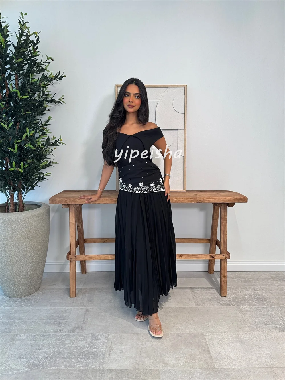 Taglie squisite personalizzate disponibili Abiti midi con strass drappeggiati in jersey A-line con spalle scoperte Abiti per occasioni su misura Sexy