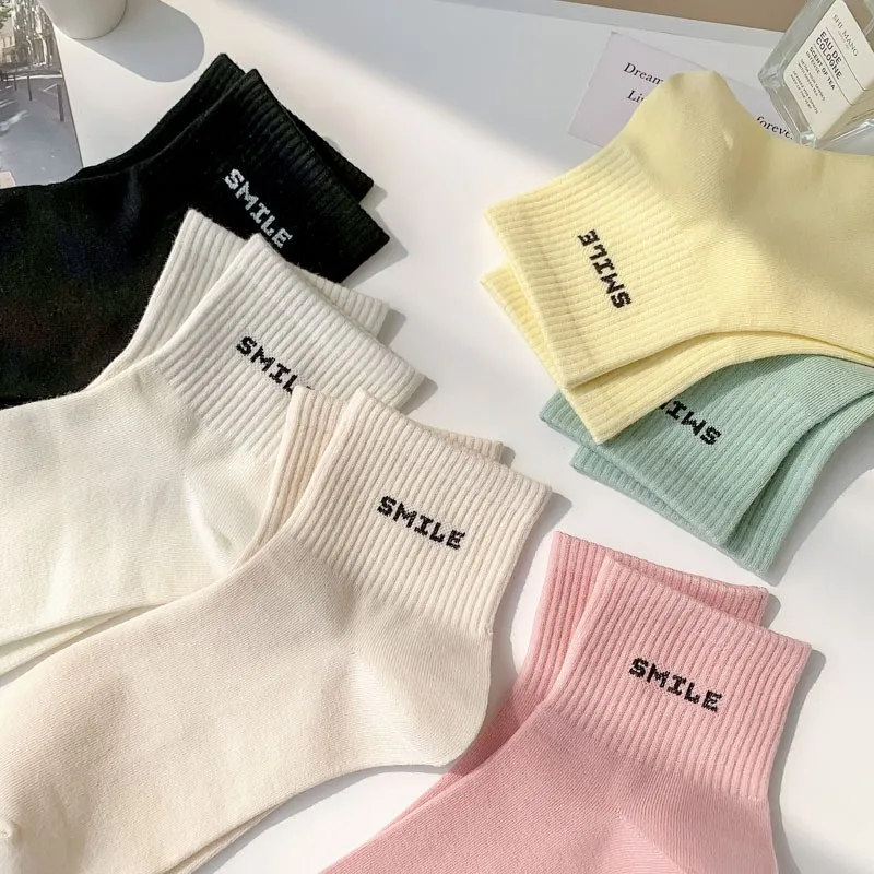 

Ladies Crew Socks Macarone INS Letter Print Simple Fashion Comfort Versatile Youth Sports Style Series Women Cotton Socks C114