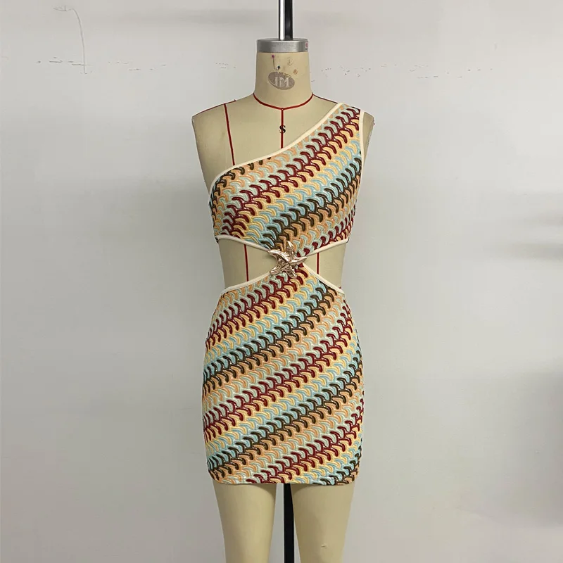 Benuynffy เซ็กซี่หนึ่งไหล่ Cutout ชุดเข้ารูปผู้หญิงสไตล์วันหยุด Boho Party แขนกุดถักมินิเดรสฤดูร้อน 2025 ใหม่