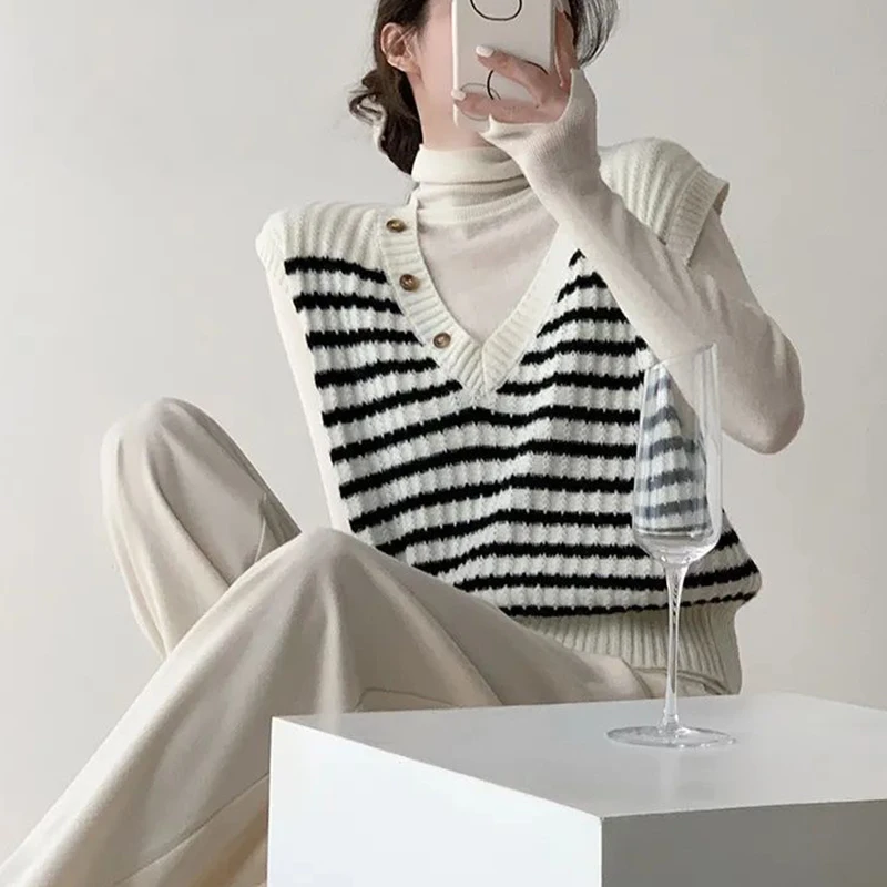 Spring/Autumn New Fashionable Casual Loose Soft Comfort V-neck Sleeveless Knitted Vest Sweet Commute Elegant Trendy Women's Top