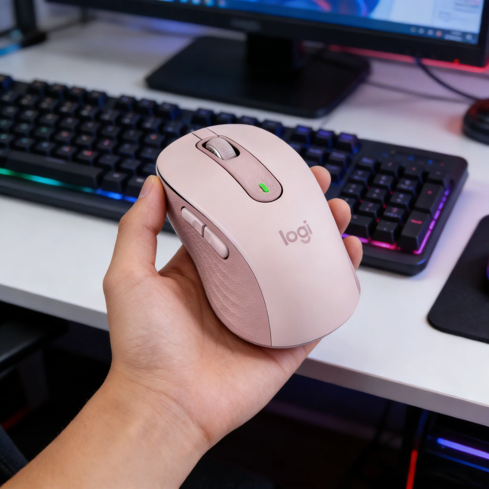 Logitech M650 L Large Size Wireless Mouse with USB Receiver 24 Months Battery Life for Laptop Desktop