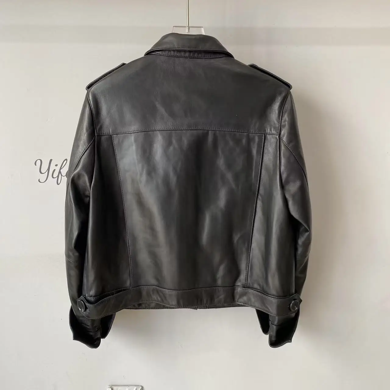 2025年秋新作ファッショナブルな本革ジャケット レディース シープスキン バイカー スリムトップ ユニバーサルマッチ 通勤 スリムロングスリーブ