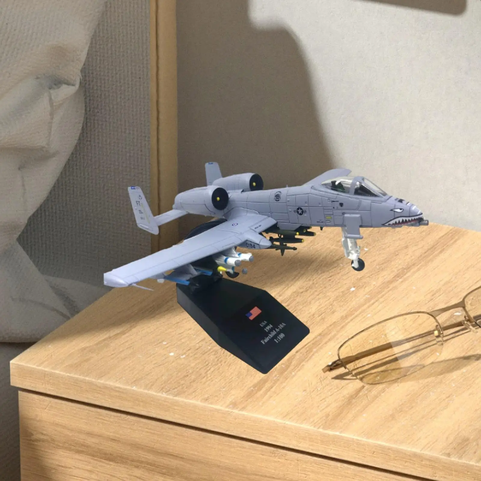 

1:100 Simulation Diecast Model Aircraft Toy A10 Attack Plane Fighter Model