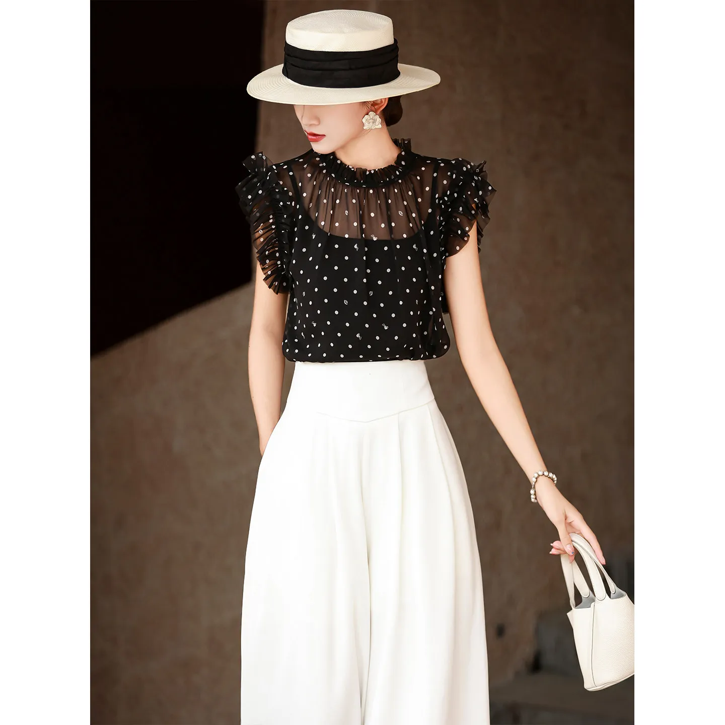 black base white pol
