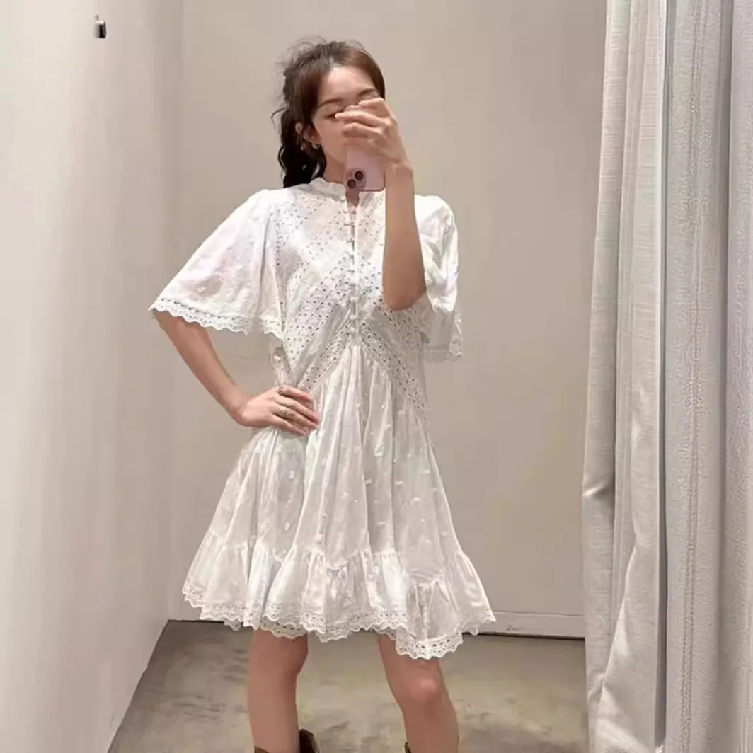 

2025 Isabels Marants Fashion Dress French Summer New Sweet Embroidery Hollow Lace Flare Sleeve Waist Slim Standing Collar