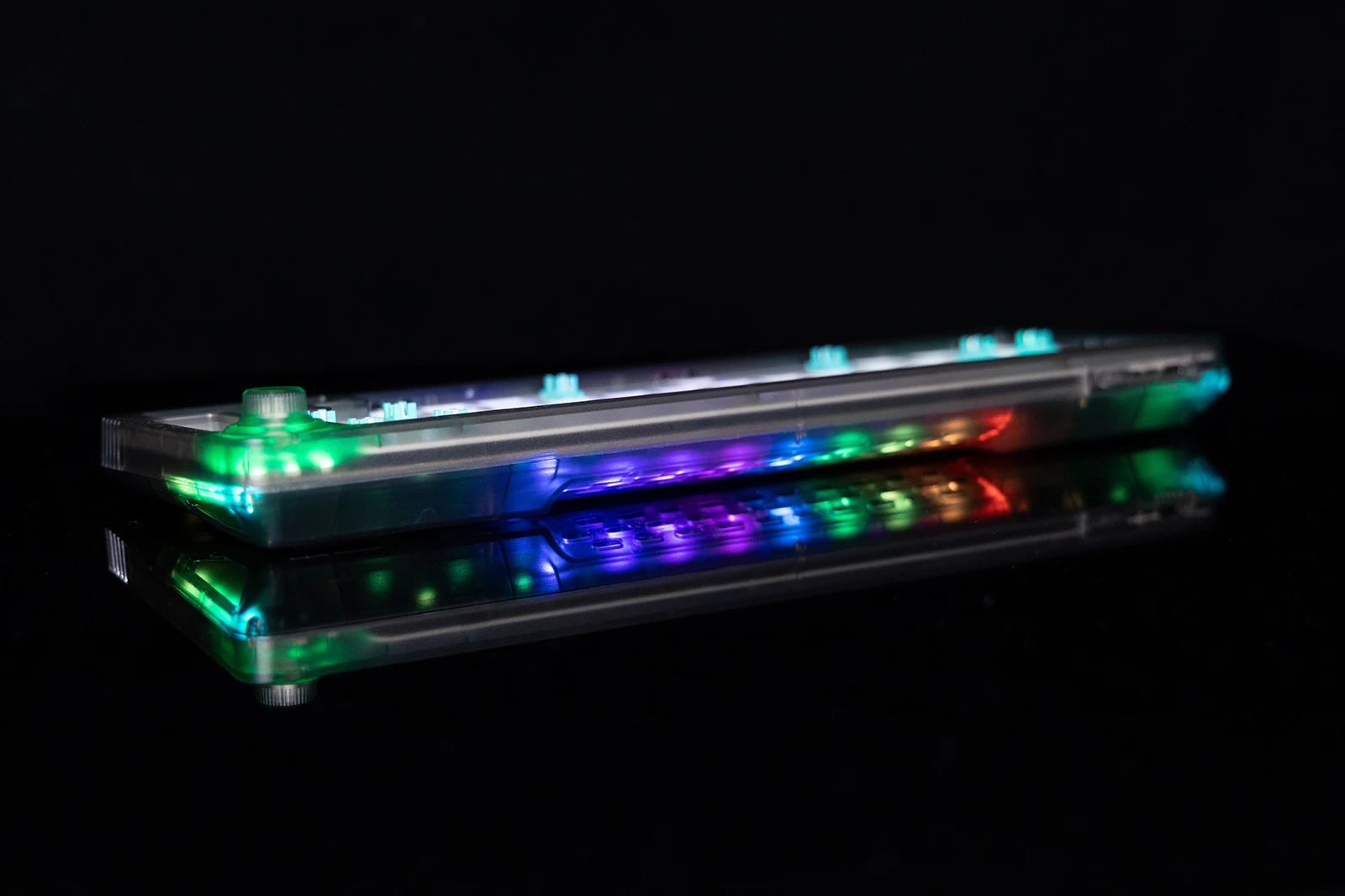 Imagem -05 - Gamemake-rgb Rgb Teclado Personalizado 65 Modo Triplo 67 Teclas Bluetooth Translúcido Programável Nkro