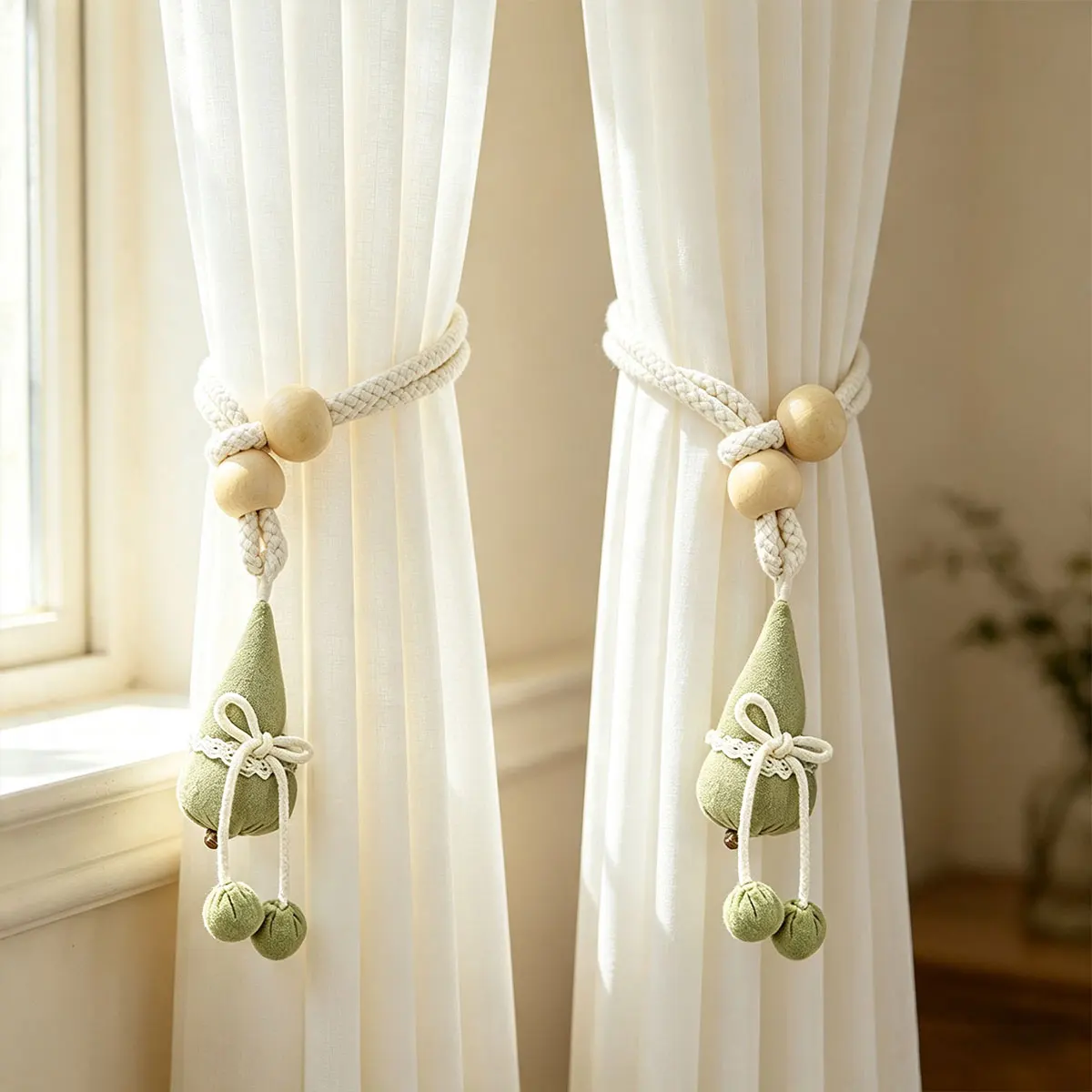 2Pcs Curtain Tiebacks Gourd Decor Curtain Holdbacks with Bowknot & Small Ball Ornaments Window Drape Holder for Living Bedroom
