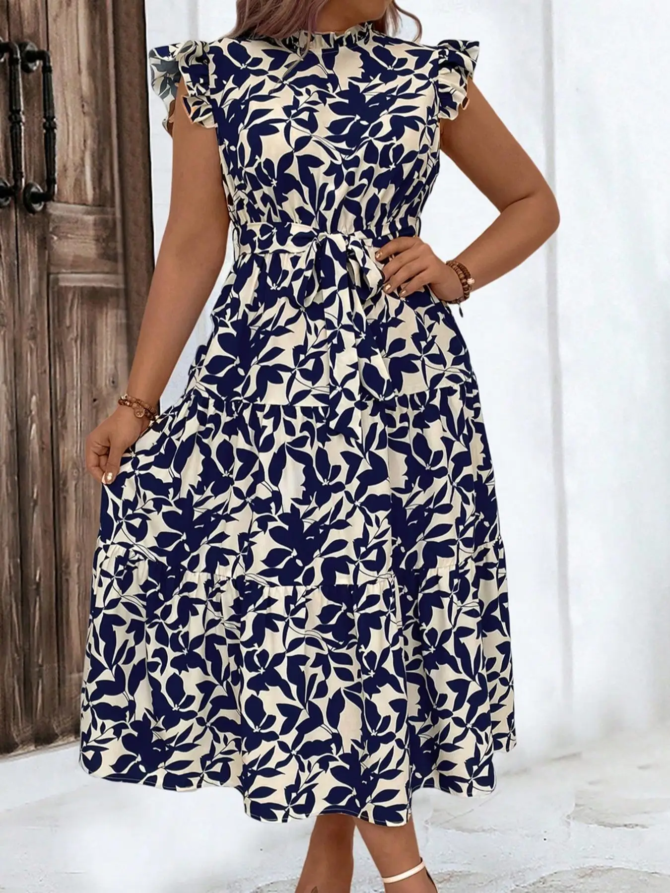 

Plus Size Floral Print Keyhole Neckline Dress, Casual Short Sleeve Dress for Daily Outdoor Wear, Women Plus Clothing for All Sea