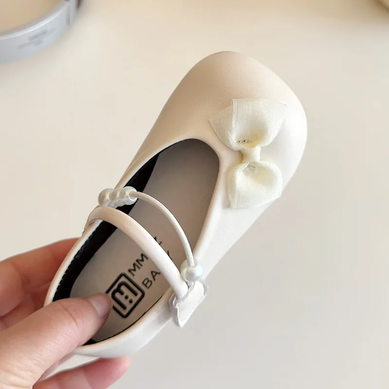 Girls Princess Shoes 2025 New Spring Little Girl Pearl Soft Bottom Leather Shoes Female Baby Fashion Bow Single Shoes