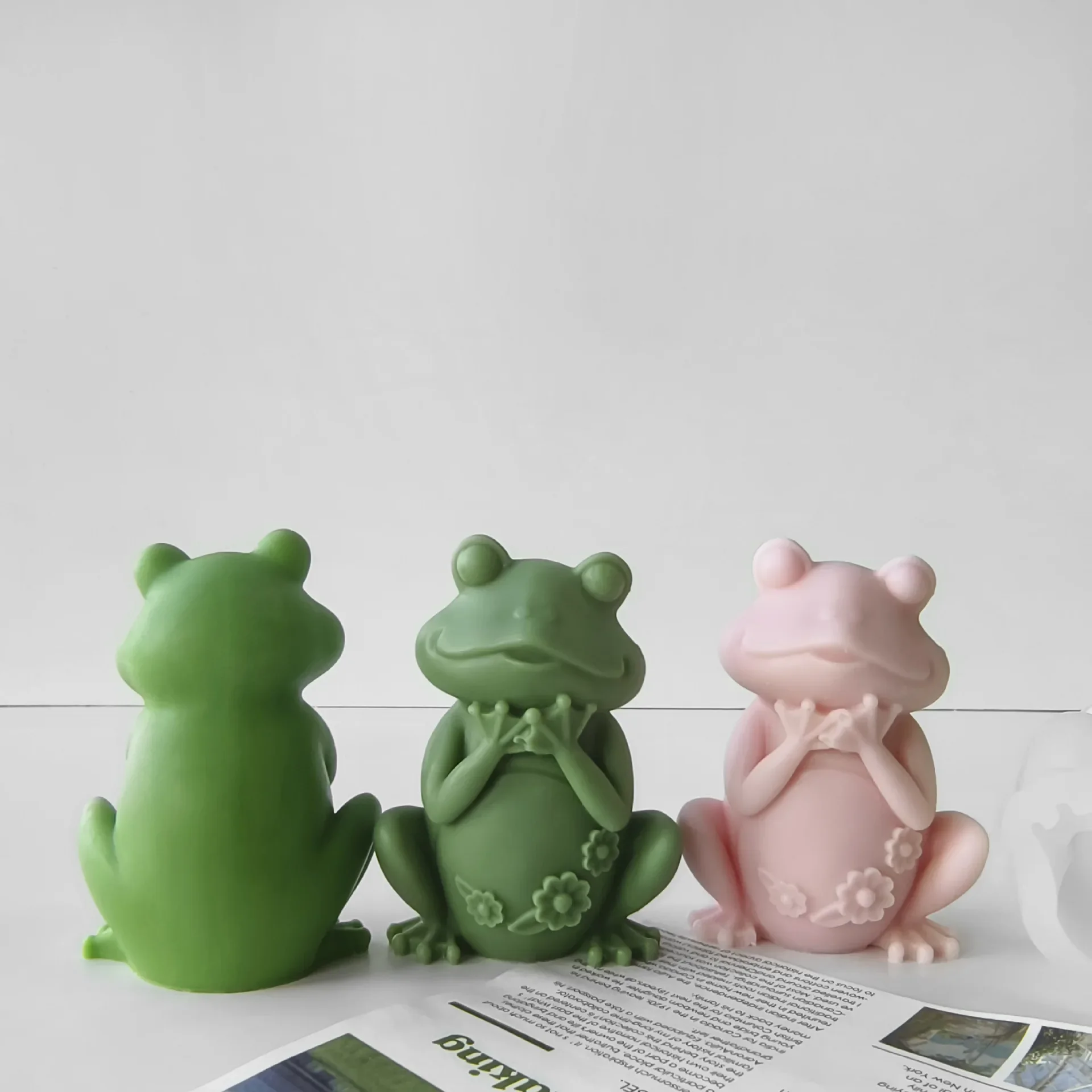 Cute Frog Candle Mold  Aroma Plaster Ornaments Molds Handmade Silicone Candle Making Supplies