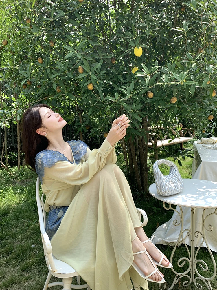 

Летний кружевной комплект Syeee Endl: Модный женский комплект с V-образным вырезом, драпировкой и универсальным дизайном. Новинка лета.