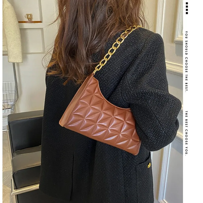 2023 New Women\'s Diamond Pattern Shoulder Bag Trend Chain Underarm Bag Fashion Texture Solid Color Handbag Female Shopping Bag