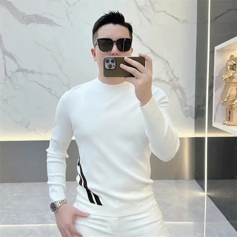 

Модная облегающая трикотажная футболка с круглым вырезом для мужчин, простая базовая модель для осени и зимы, новинка, размер M.