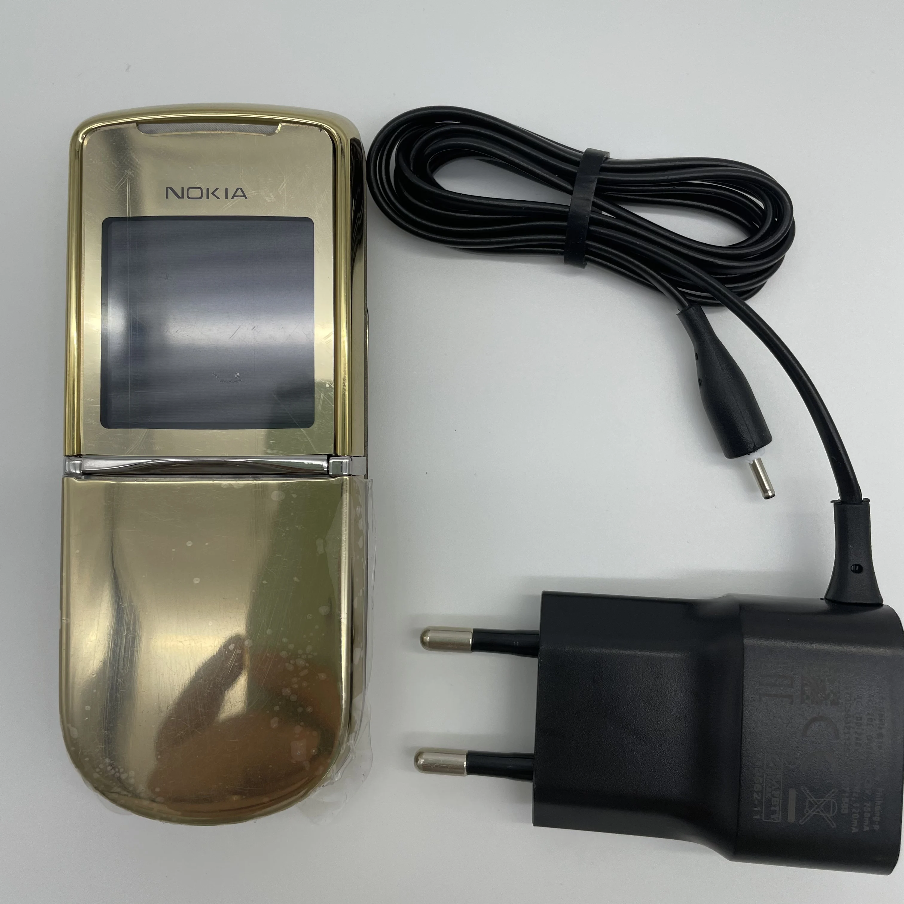 هاتف Nokia 8800 Sirocco المجدد المفتوح بدقة 2 ميجابكسل ومكبر الصوت ولوحة المفاتيح العبرية العربية الروسية وحالة جيدة