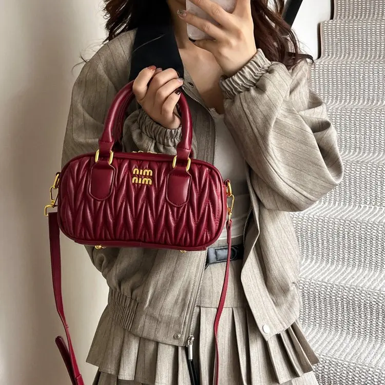

2026 New Women's Pleated Bowling Bag, Korean Style Unique Pillow Square Bag, Multi-Way Convertible Top Handle Shoulder Bag