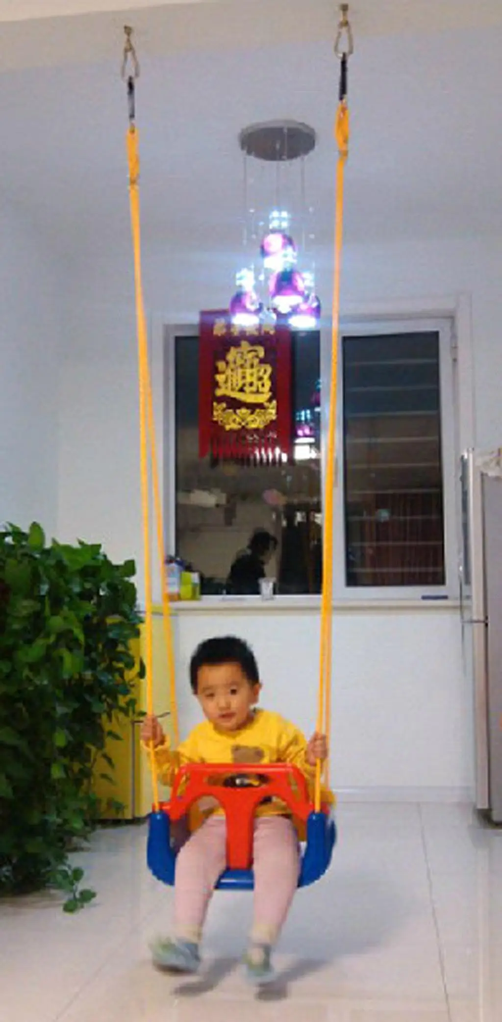 

Прочные железные распорные анкеры-крюки (2 шт.) с бетонными винтами для безопасного и надежного крепления к цементным стенам