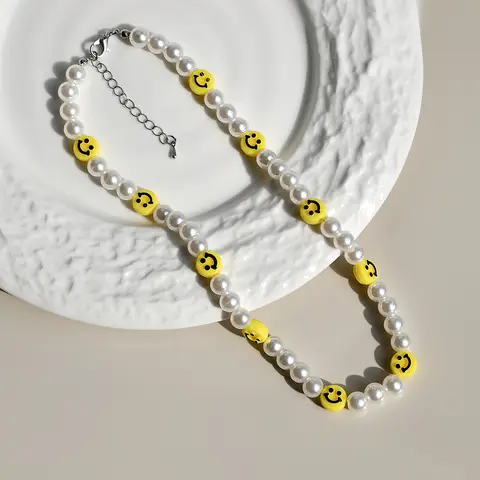 महिलाओं के फैशन पीले मुस्कान चेहरे मोती सफेद कांच नकली मोती का हार कोरियाई सरल हस्तनिर्मित शादी के गहने उपहार 12 best sales हार स्माइली - №4