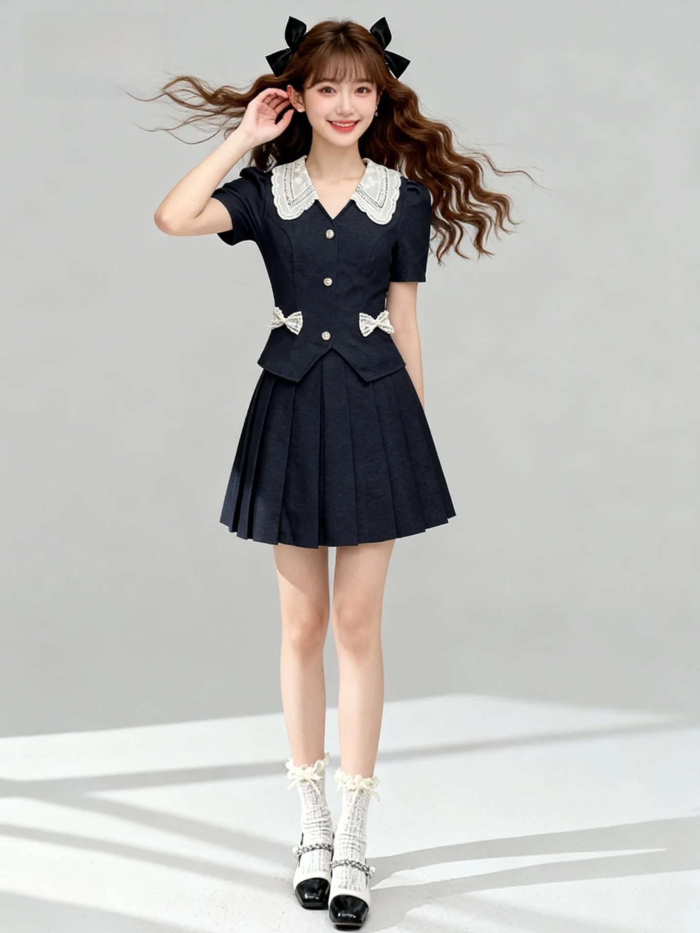 

Chic Miu Style Women's Slim Fit Two-Piece Set Breathable Casual Wear Spring Summer Fashionable Short Sleeve Zipper Closure