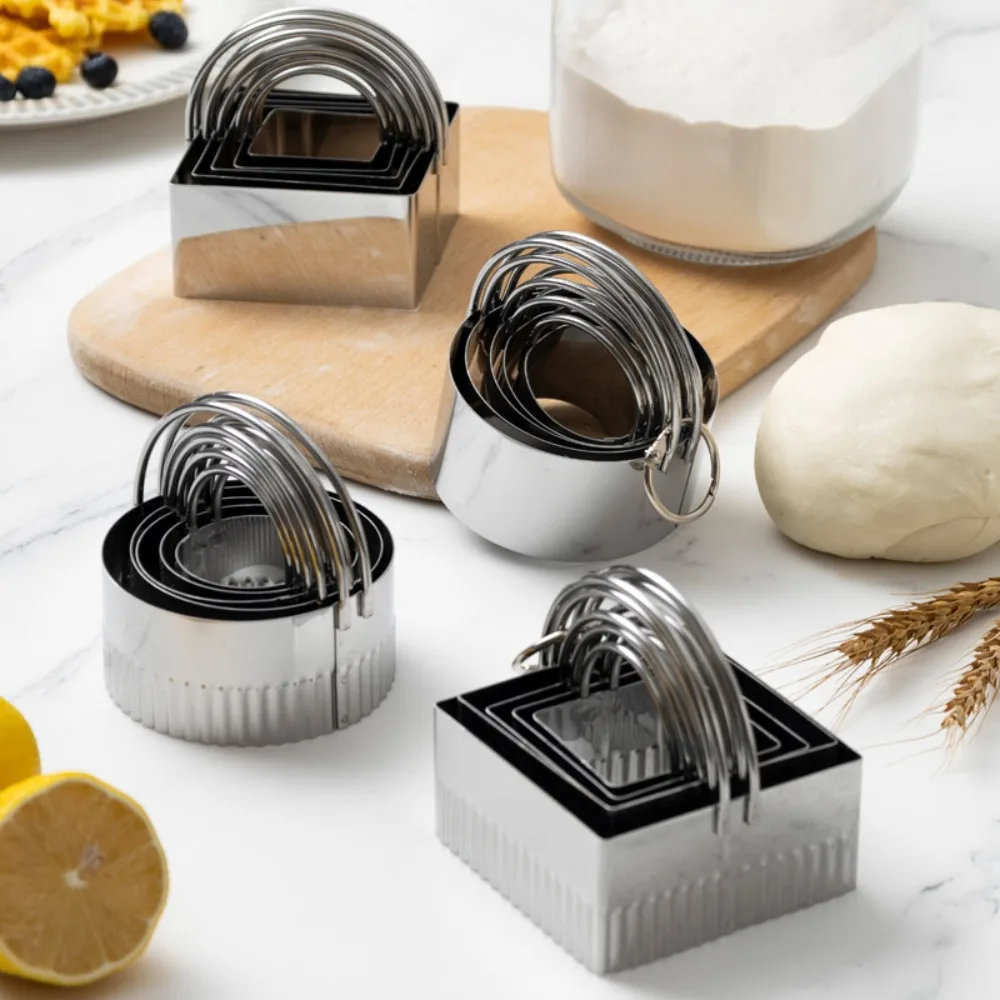 5pcs Square/Round Stainless Steel Cookie Cutter Set 5 Sizes Lace/Straight Edge Biscuit Mold DIY with Handle Sandwich Mold Scone
