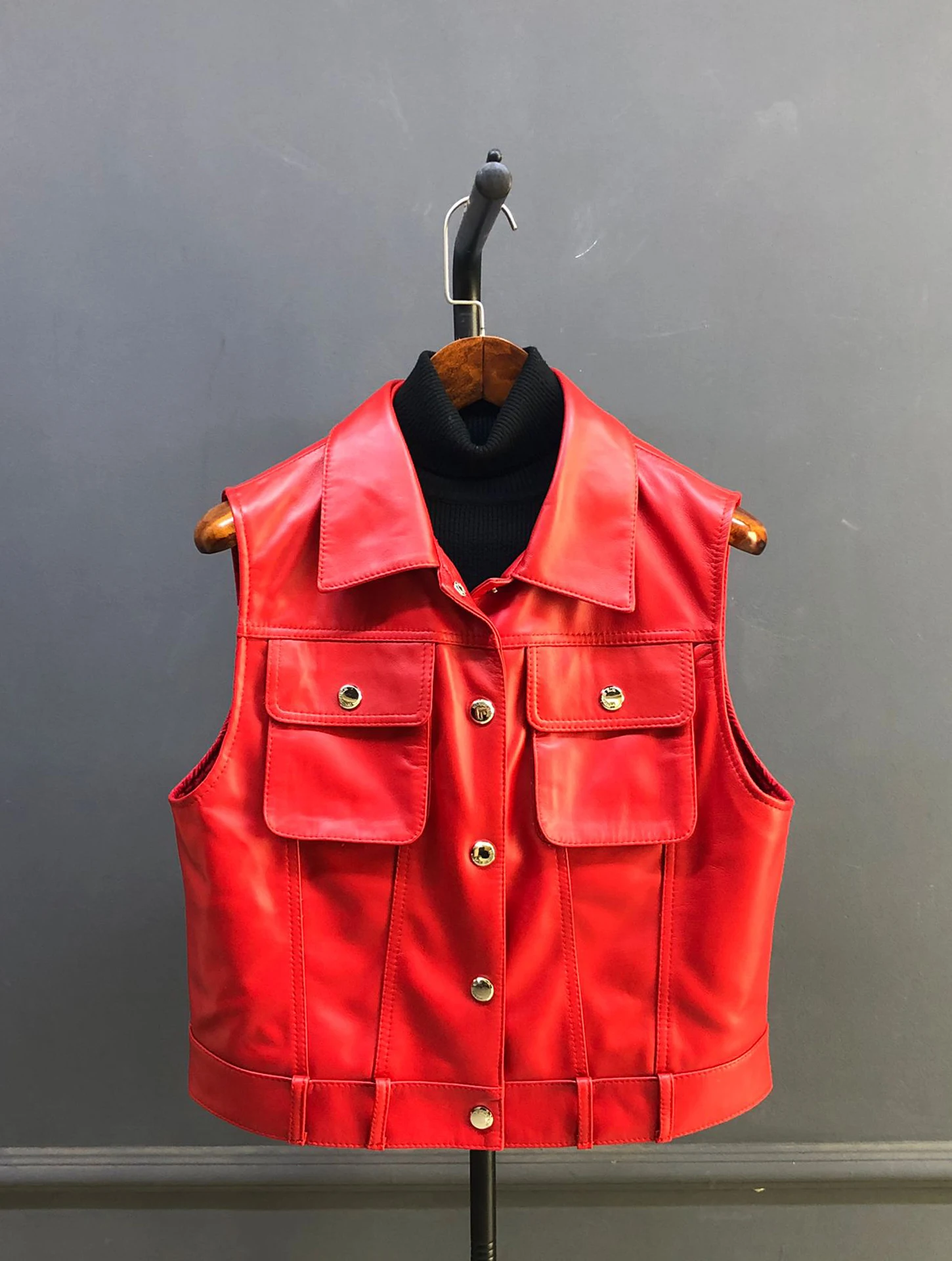 Women's Leather Vest ort Svel eepskin Jaet Loose Fit Versatile oulder Pad Design Commute Sle Zipper Closure