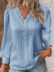 Camisa de gasa negra sencilla con cuello en V y costuras de encaje para mujer, jersey de manga larga con farol de otoño, blusa elegante de calle a la moda para mujer