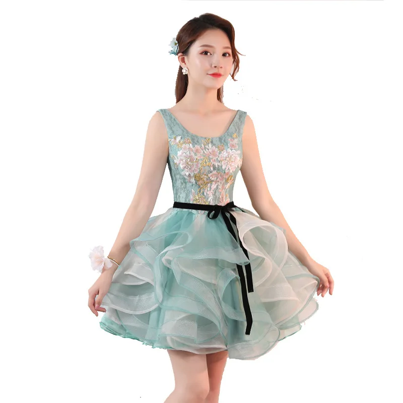 Vestidos Quinceanera curtos com cinto para mulheres, tule clássico, vestido de baile sem mangas, doce flor de lantejoulas, Sukienka Balowa Balowa, novo