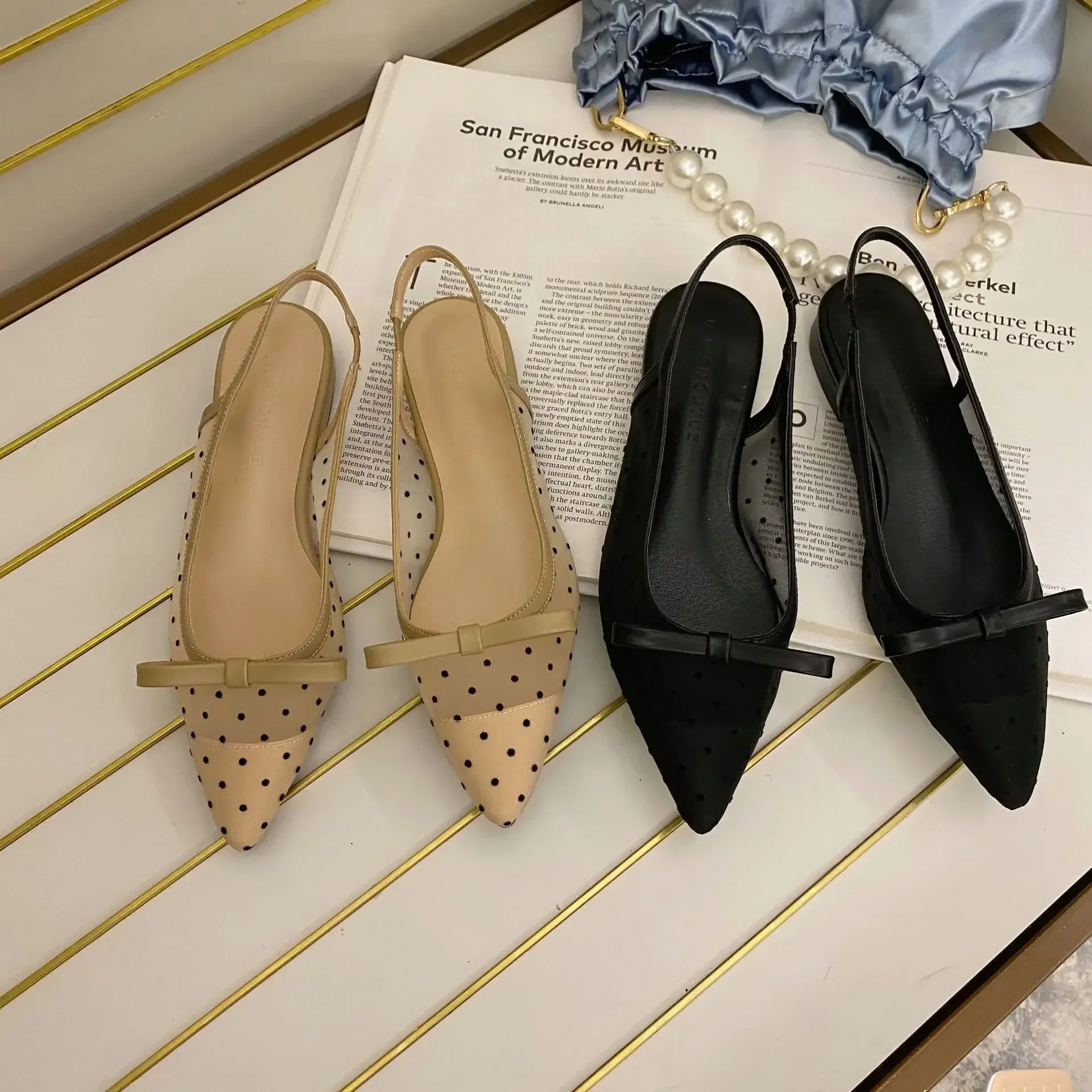 Women's 2025 Polka Dot Chunky Heel Graceful Pointed Toe Shallow Mouth Slimming Baotou Bow Shoes Women