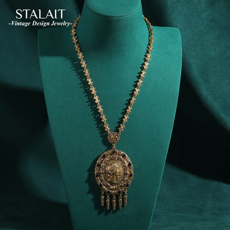 

Vintage Elliptical Beauty Head Pendant Necklace Victorian Style Tassels Gold Color Chain for Women Accessories Antique Jewelry